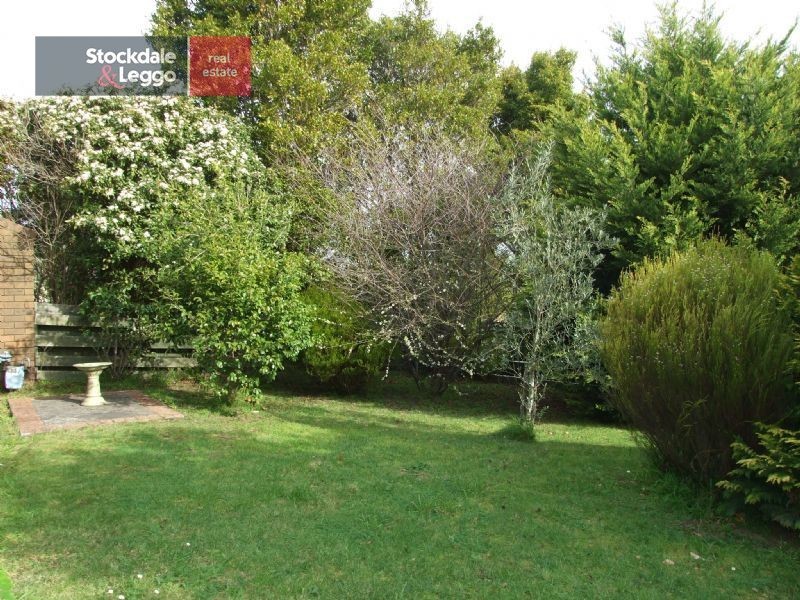 2/2 Joy Street, Newborough VIC 3825