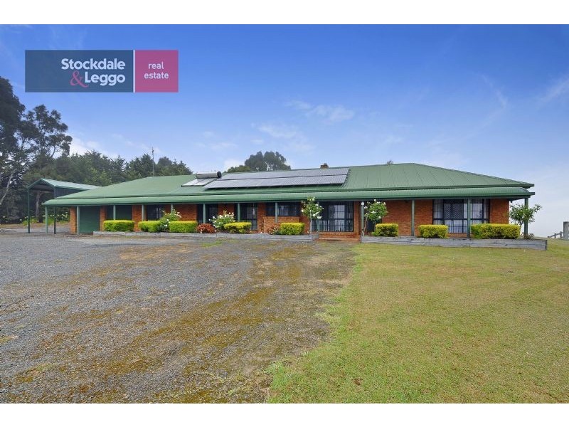25 Donelan Drive, Hernes Oak VIC 3825
