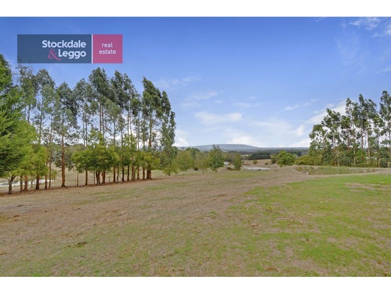 25 Donelan Drive, Hernes Oak VIC 3825