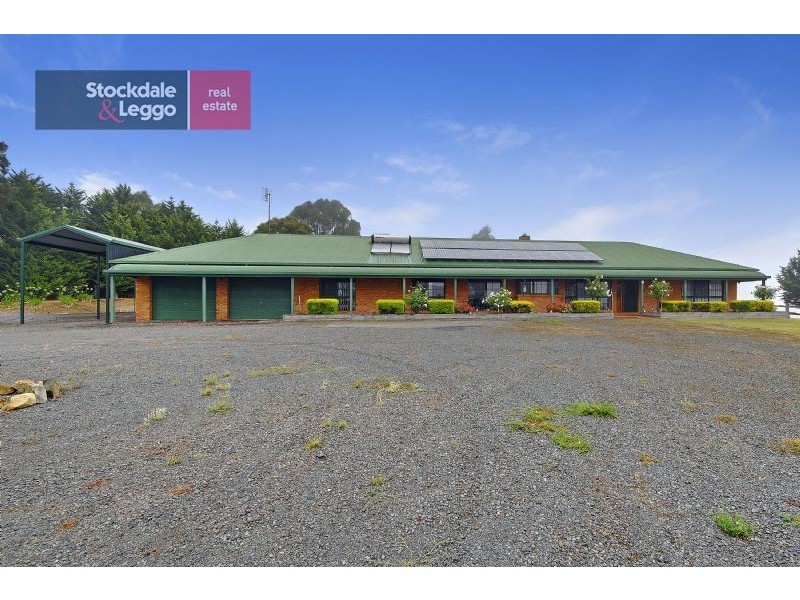 25 Donelan Drive, Hernes Oak VIC 3825