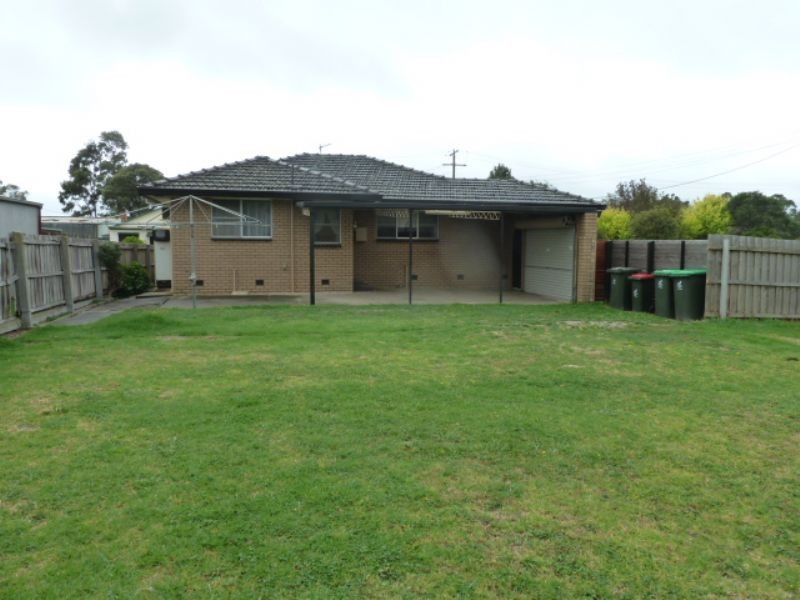 1 Gladstone Street, Moe VIC 3825