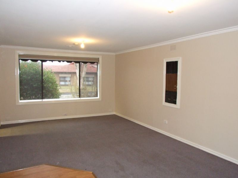 16 Evelyn Street, Moe VIC 3825