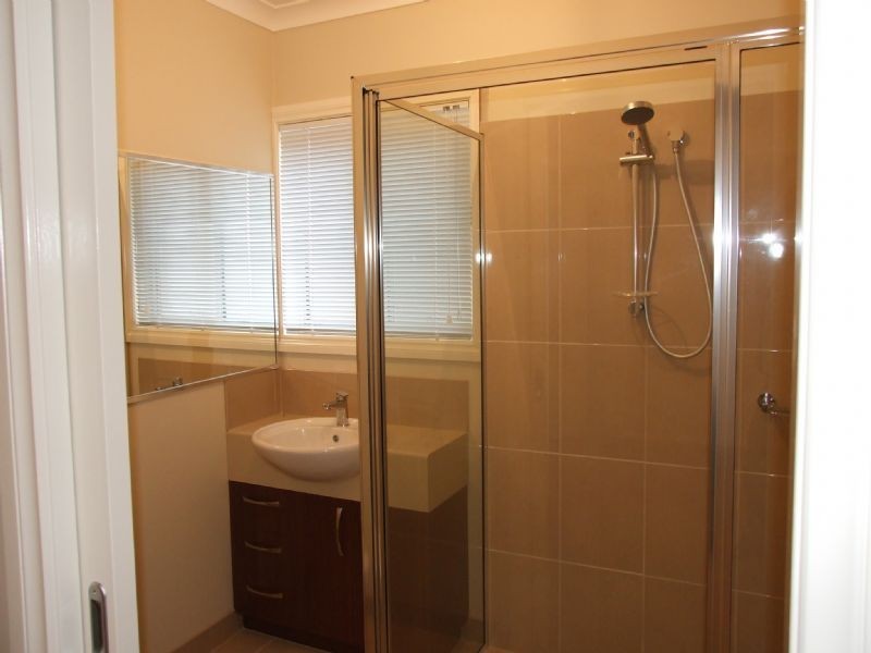 4/23-25 Central Ave, Newborough VIC 3825