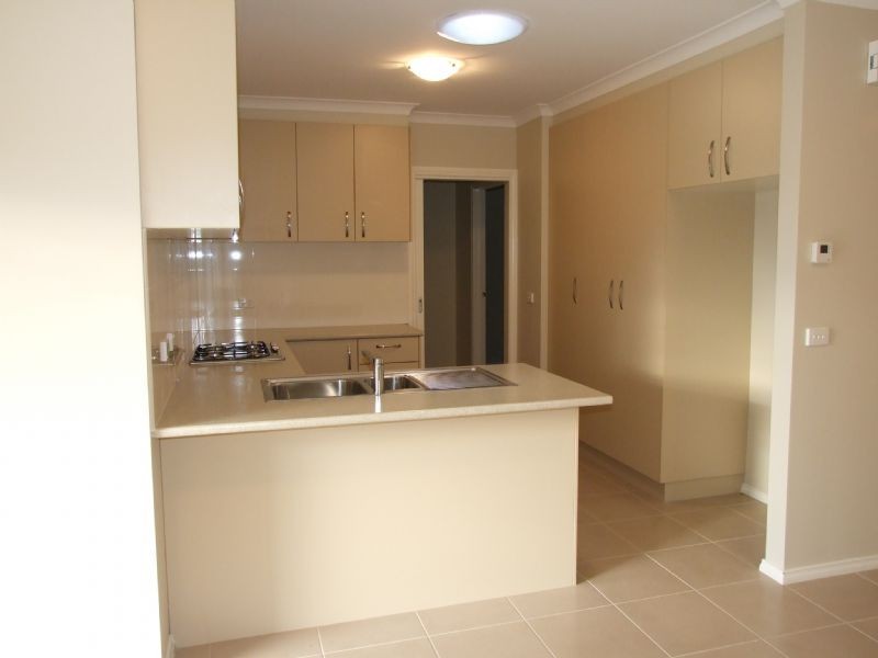 4/23-25 Central Ave, Newborough VIC 3825
