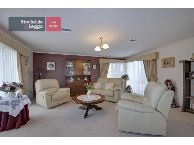 13 Ollerton Avenue, Newborough VIC 3825