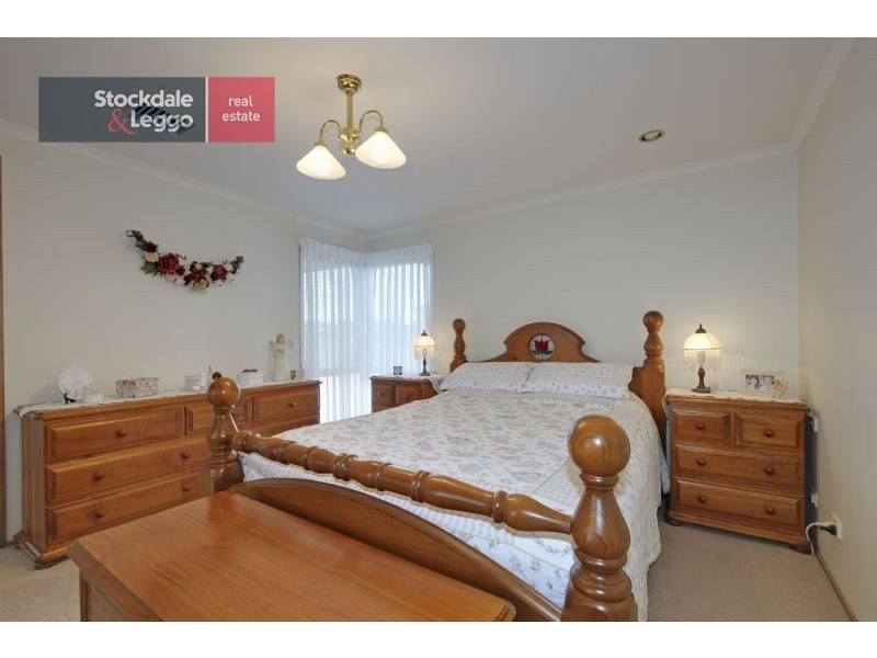 13 Ollerton Avenue, Newborough VIC 3825