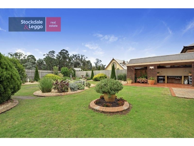 13 Ollerton Avenue, Newborough VIC 3825