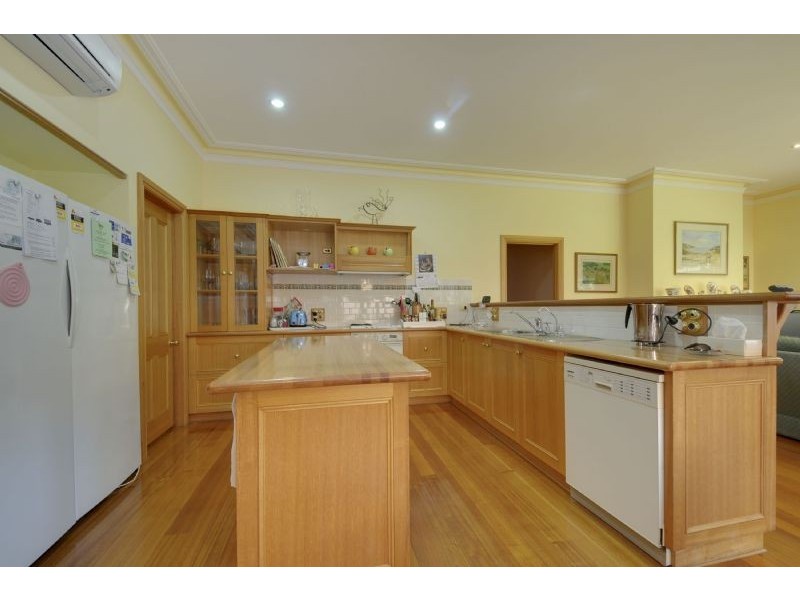 77 Ryland Way, Moe South VIC 3825