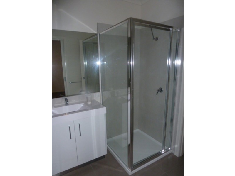 10 Barry Street, Moe VIC 3825