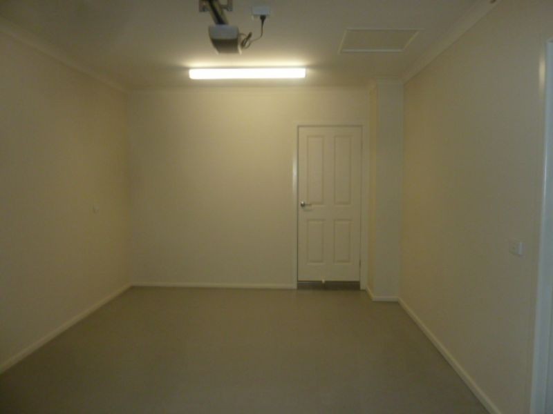 12 Barry Street, Moe VIC 3825