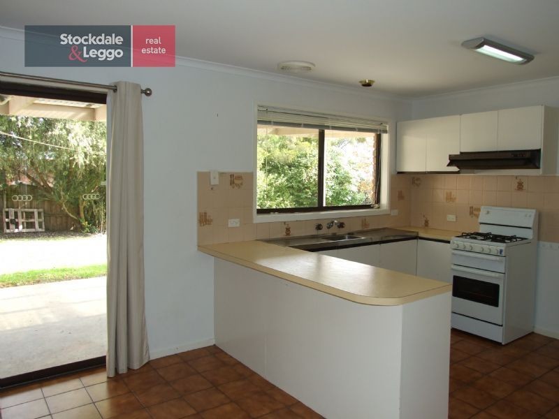 7 Leonis Court, Moe VIC 3825