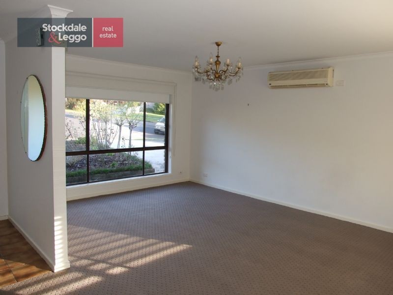7 Leonis Court, Moe VIC 3825