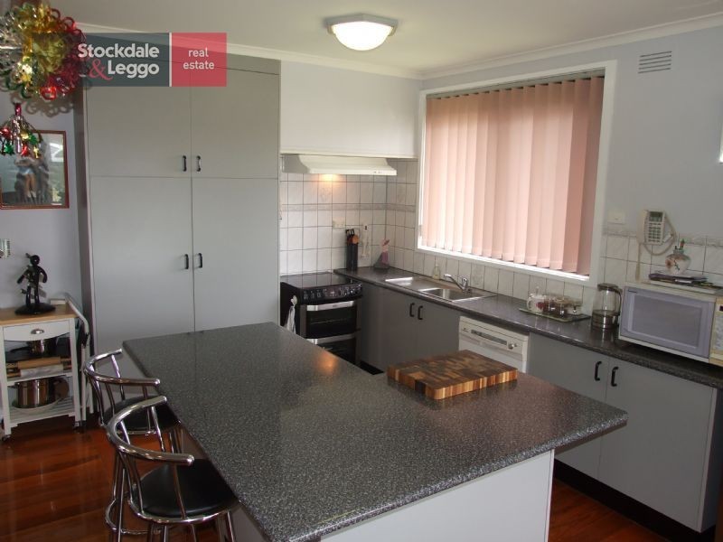 16 Burrage Street, Moe VIC 3825