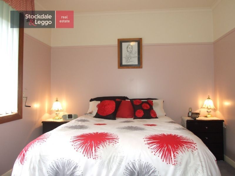 16 Burrage Street, Moe VIC 3825