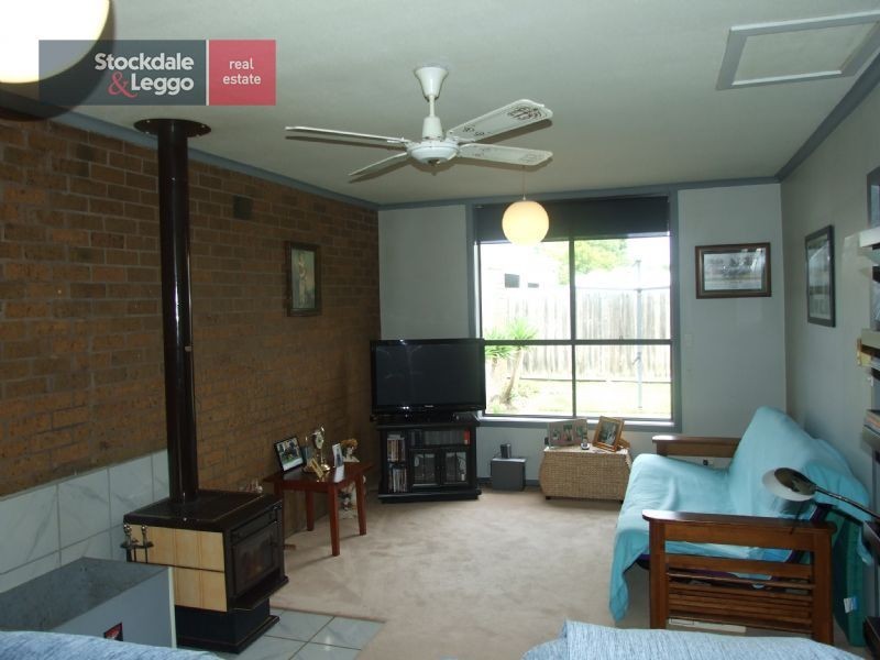 16 Burrage Street, Moe VIC 3825