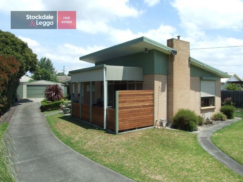 16 Burrage Street, Moe VIC 3825