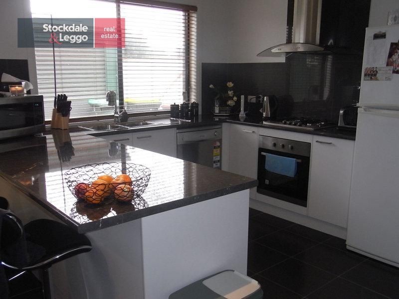 7 Crombe Court, Newborough VIC 3825