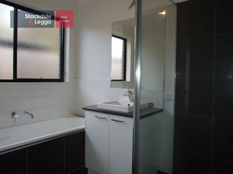 7 Crombe Court, Newborough VIC 3825