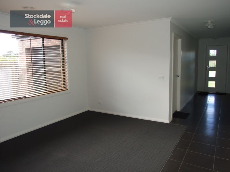 7 Crombe Court, Newborough VIC 3825
