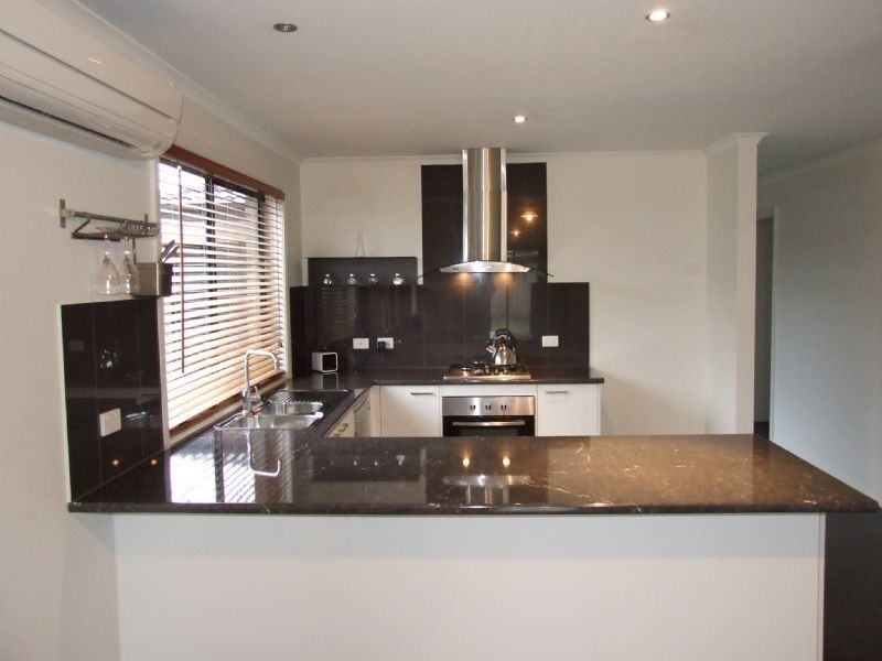 7 Crombe Crt, Newborough, Moe VIC 3825