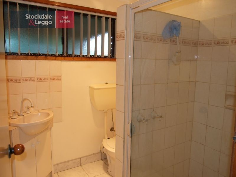 6/30 Saxtons Drive, Moe VIC 3825