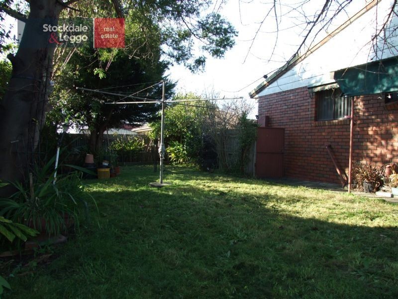 6/30 Saxtons Drive, Moe VIC 3825