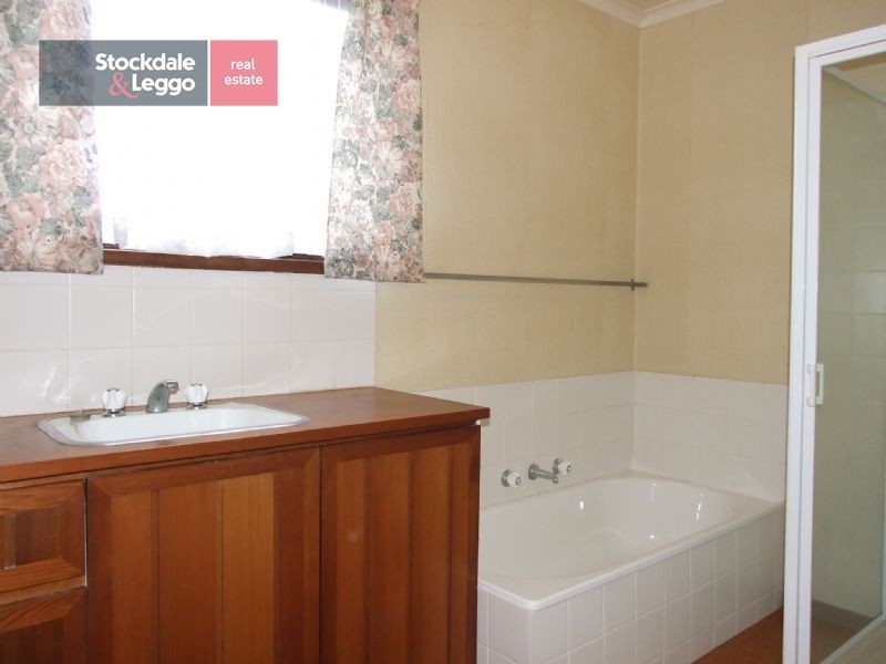 99 Chamberlain Road, Newborough VIC 3825