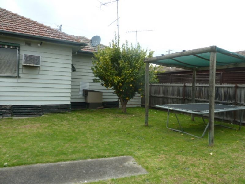 42 Newark Avenue, Newborough VIC 3825