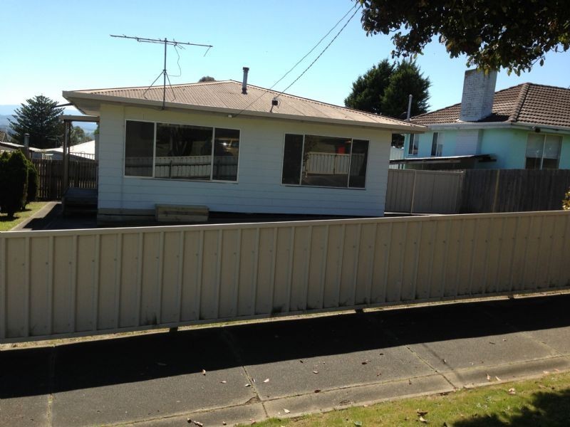 19 Lincoln Street, Moe VIC 3825