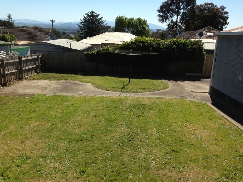 19 Lincoln Street, Moe VIC 3825