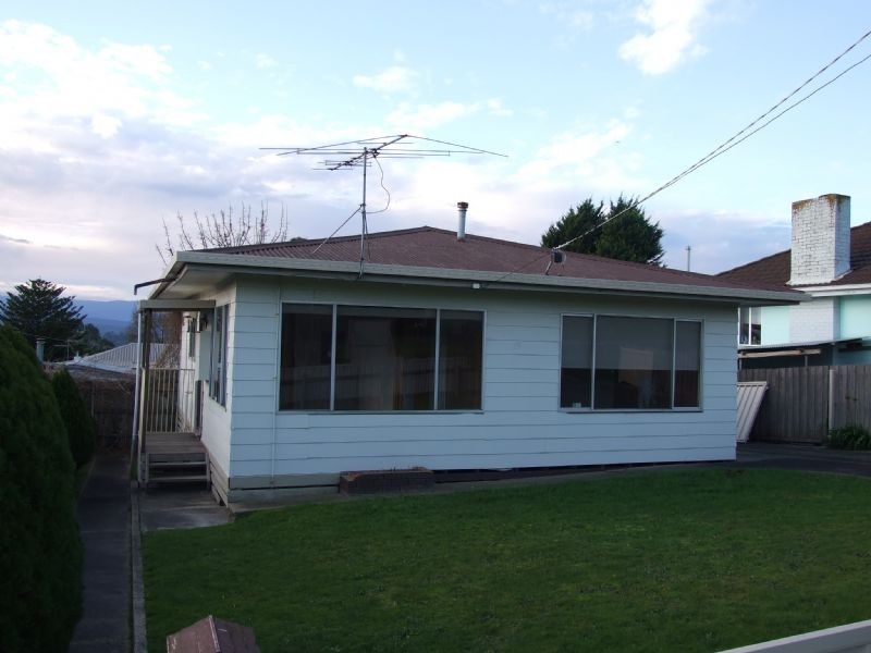 19 Lincoln Street, Moe VIC 3825