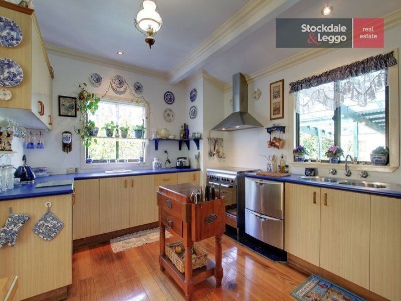 010 Yasmin Drv, Hernes Oak VIC 3825