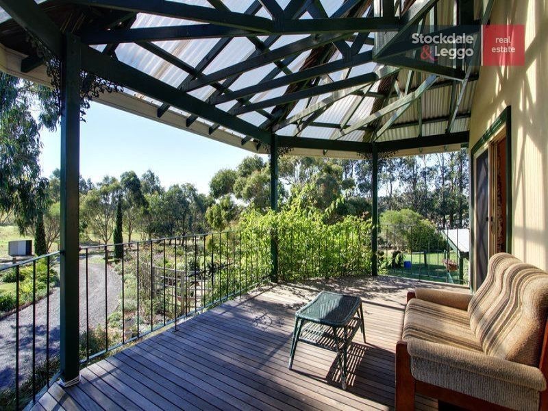 010 Yasmin Drv, Hernes Oak VIC 3825