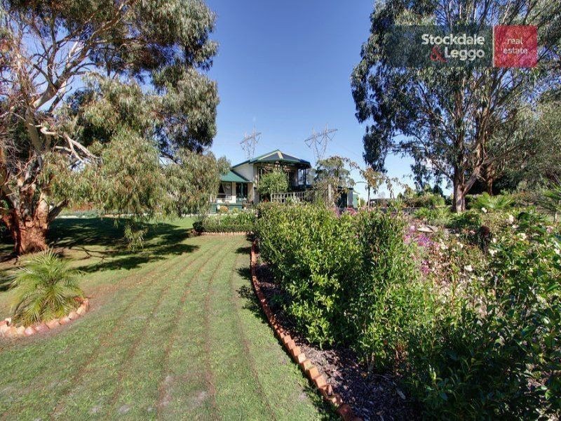 010 Yasmin Drv, Hernes Oak VIC 3825