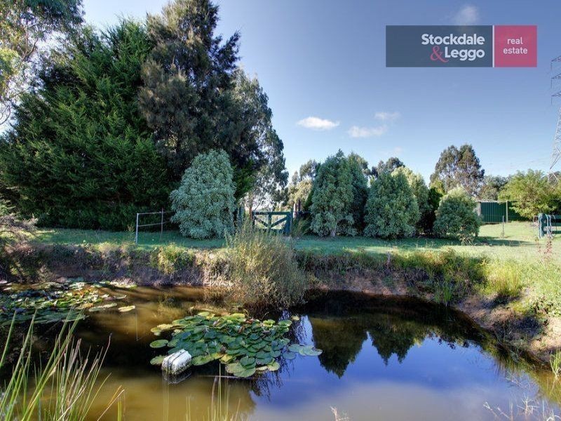 010 Yasmin Drv, Hernes Oak VIC 3825