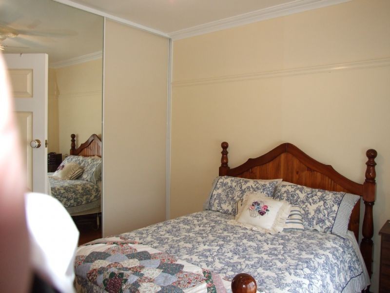 010 Yasmin Drv, Hernes Oak VIC 3825