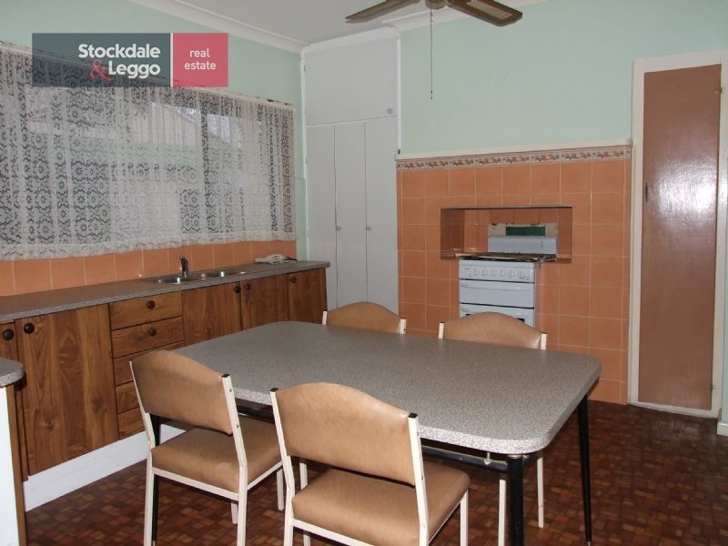 6 Haigh St, Moe VIC 3825