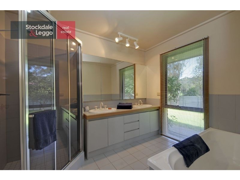 12 Samantha Avenue, Moe South VIC 3825