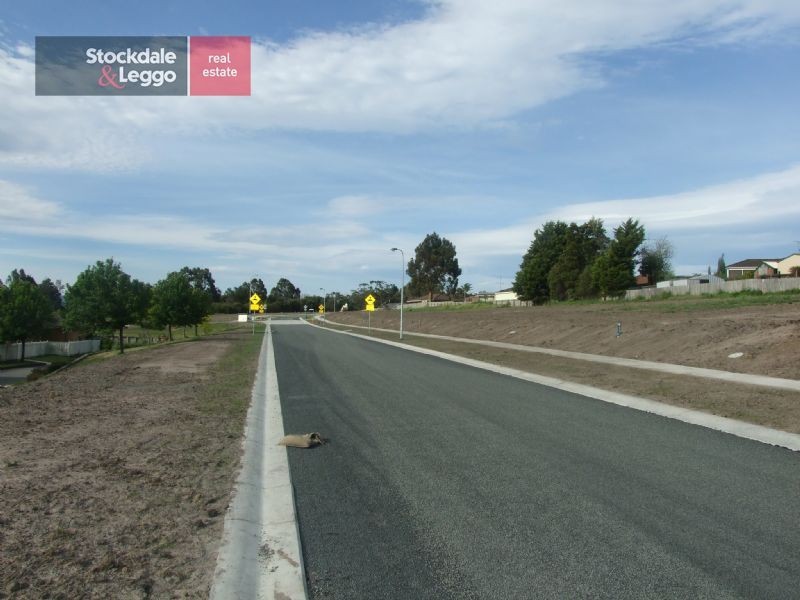 12-44 Amaroo Way, Newborough VIC 3825