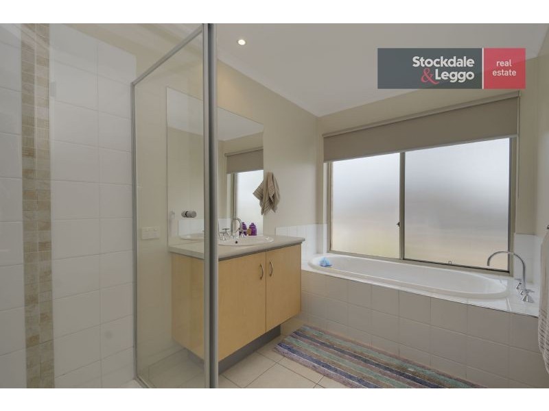 26 Vincent Boulevard, Trafalgar VIC 3824