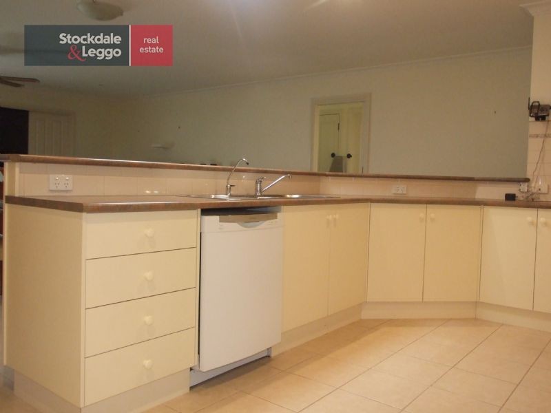 9 Rita Court, Newborough VIC 3825