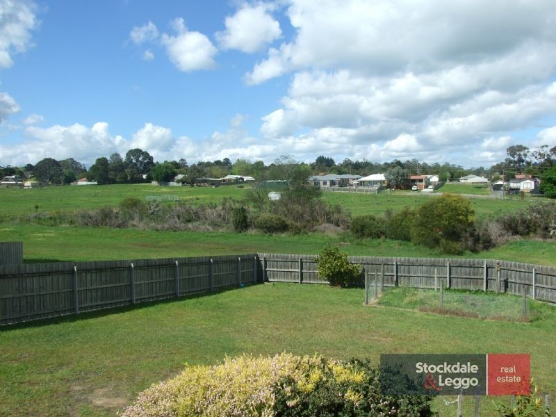 9 Rita Court, Newborough VIC 3825