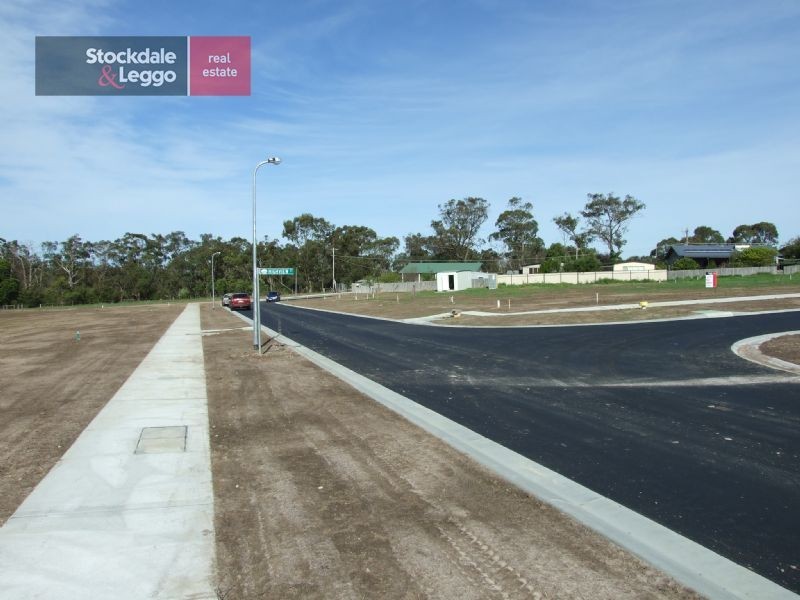 Lots 32, 33 & 34 Glenbrook Place, Willow Grove VIC 3825