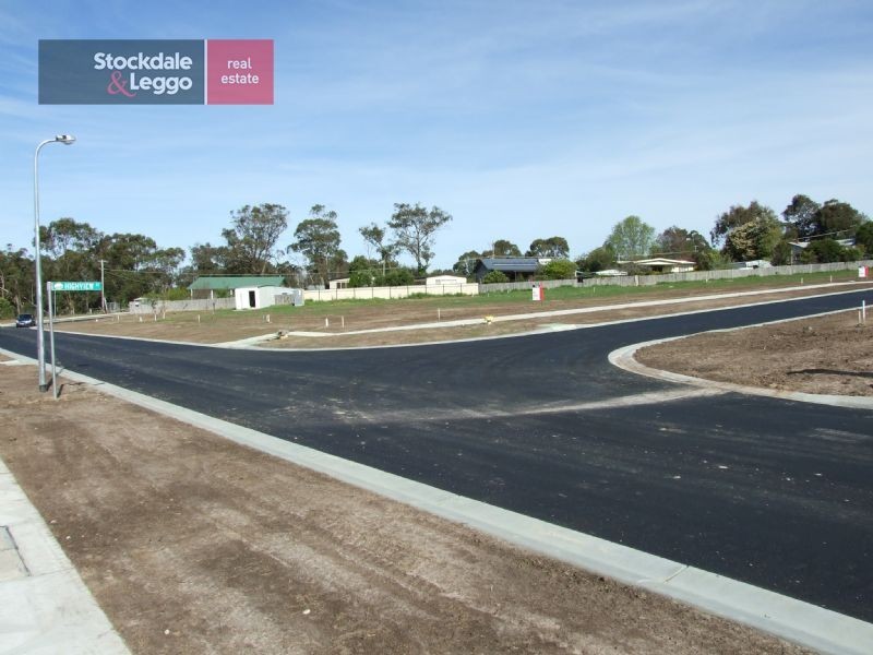 Lots 32, 33 & 34 Glenbrook Place, Willow Grove VIC 3825