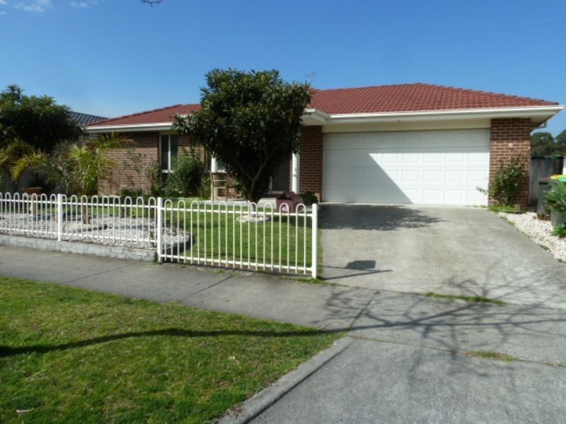 60 Dinwoodie Drive, Newborough VIC 3825