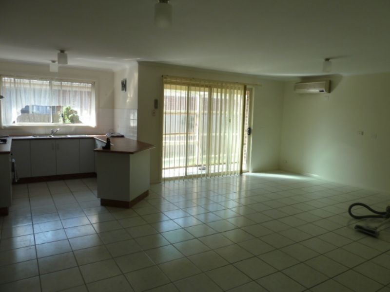 60 Dinwoodie Drive, Newborough VIC 3825