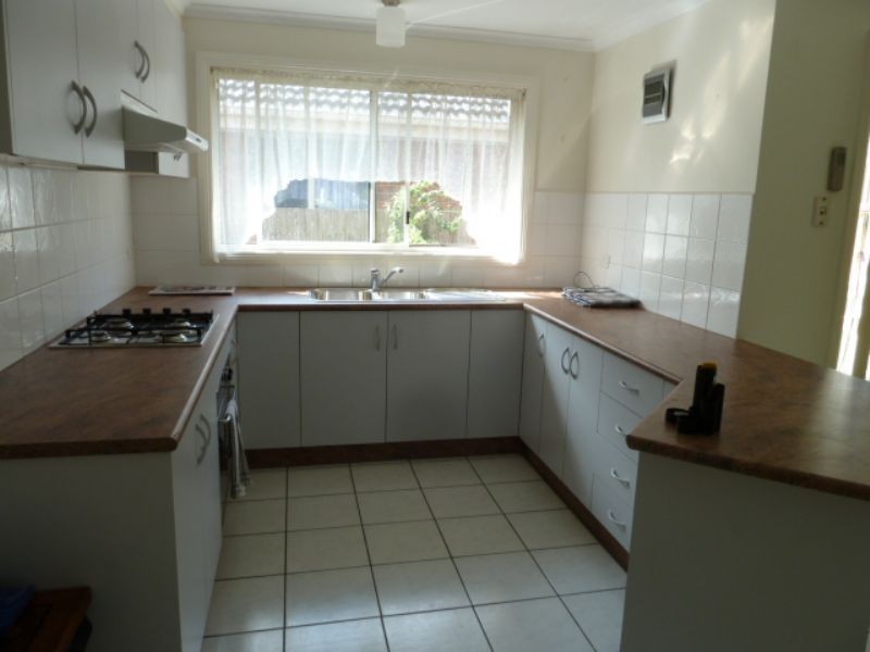 60 Dinwoodie Drive, Newborough VIC 3825