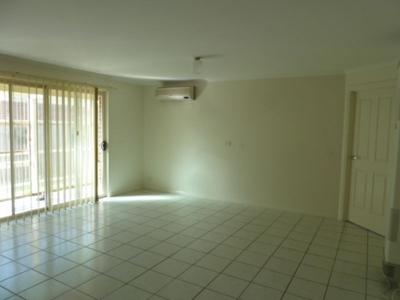 60 Dinwoodie Drive, Newborough VIC 3825