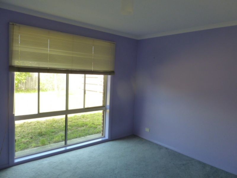 60 Dinwoodie Drive, Newborough VIC 3825