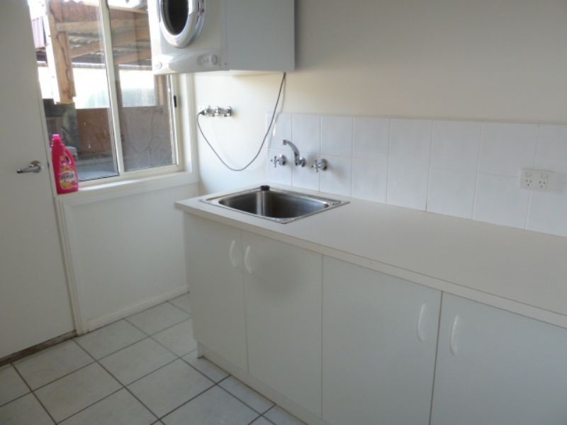 60 Dinwoodie Drive, Newborough VIC 3825